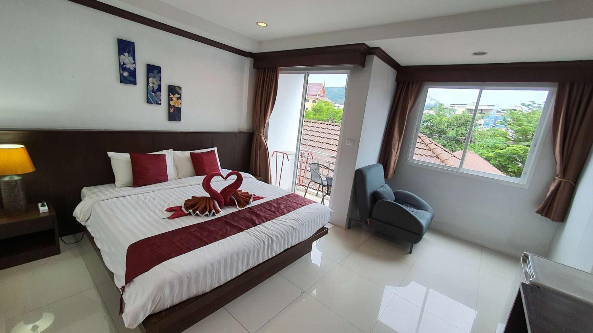 Hotel 水果天堂旅馆 Patong Esterno foto