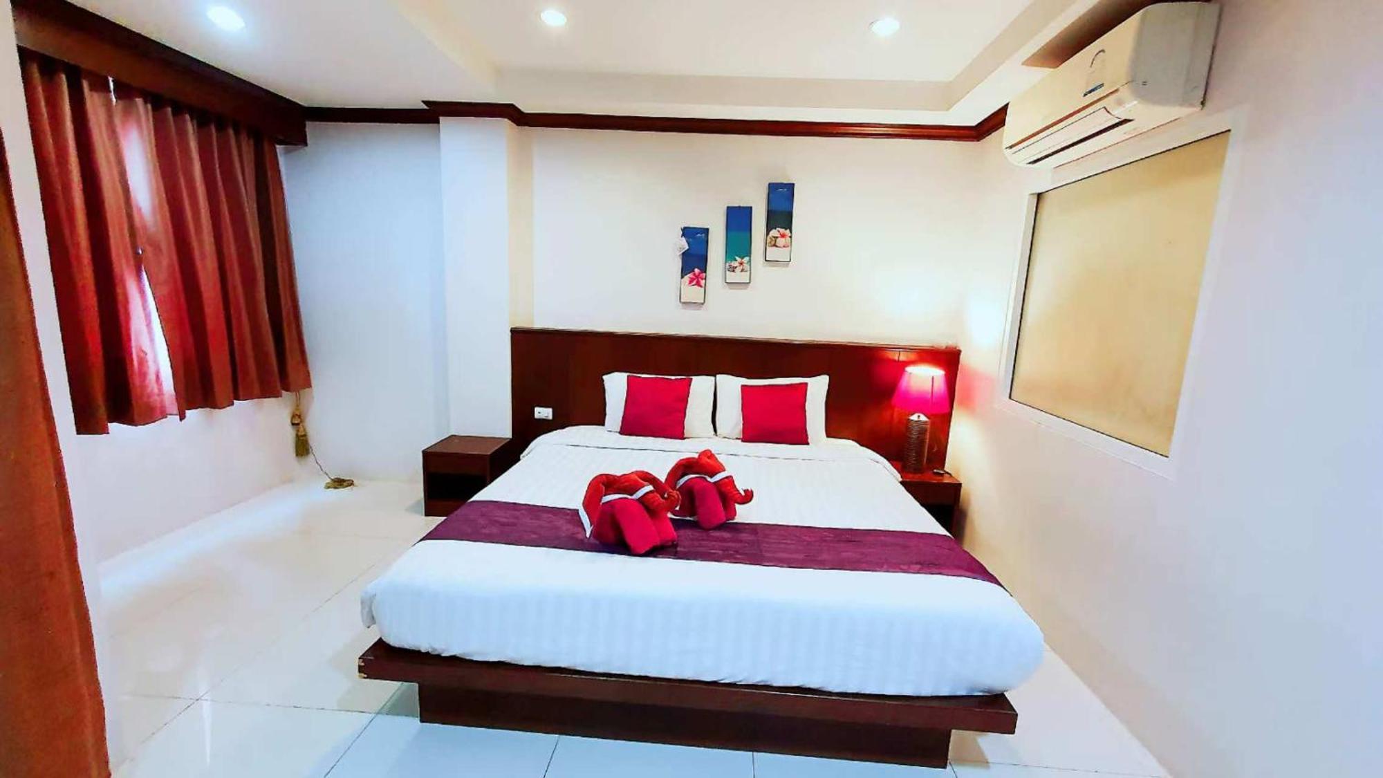 Hotel 水果天堂旅馆 Patong Esterno foto